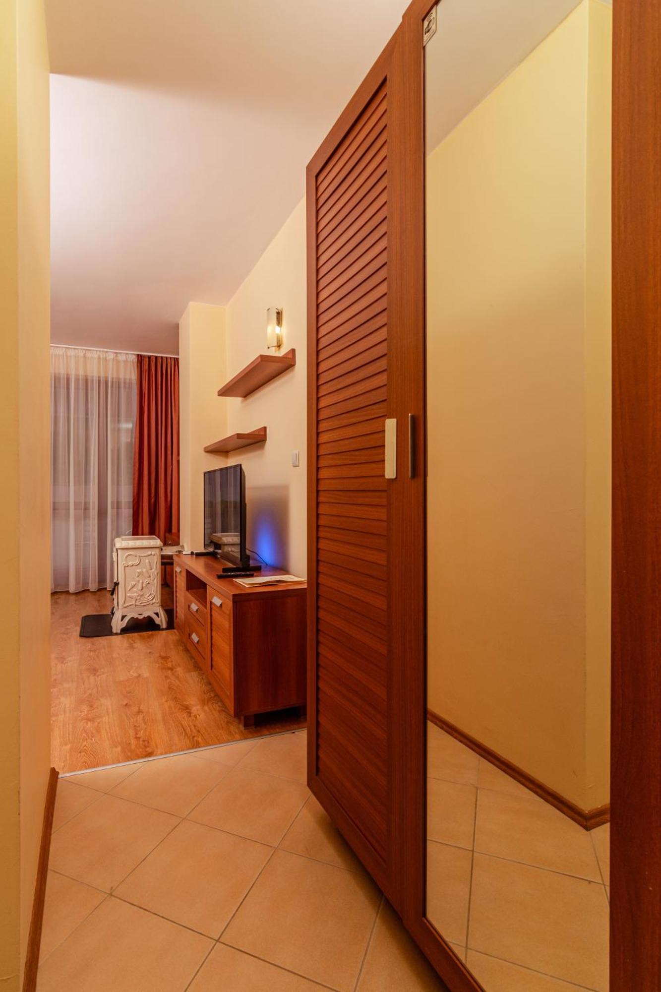 Studio By Mountain Lakes Ezerovo  Luaran gambar